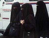 200px-Niqab